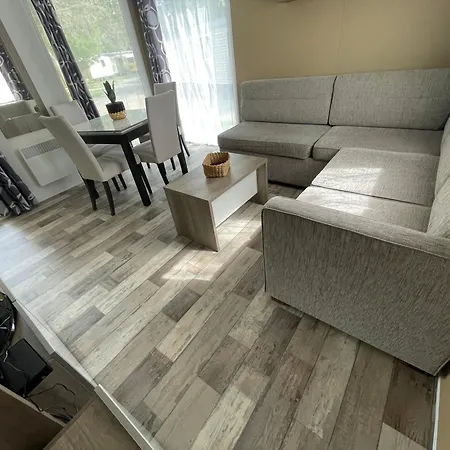 Mobilhome Bord Du *